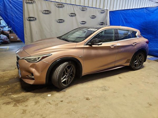 2017 INFINITI QX30