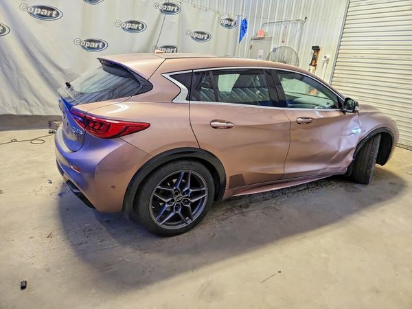 2017 INFINITI QX30