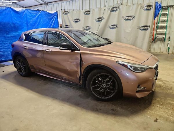 2017 INFINITI QX30
