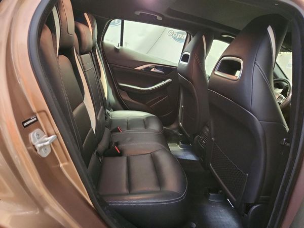 2017 INFINITI QX30