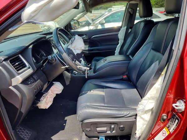 2017 TOYOTA HIGHLANDER SE/XLE
