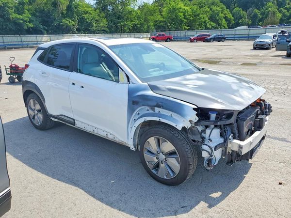 2021 HYUNDAI KONA Limited