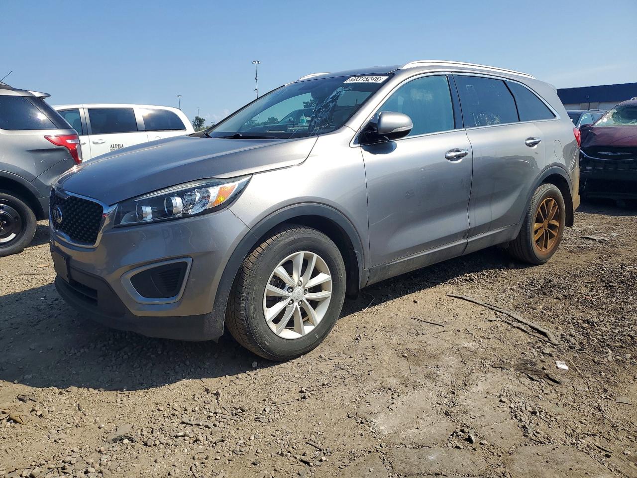 2017 KIA SORENTO L, LX