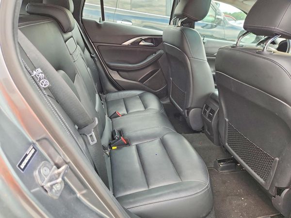 2019 INFINITI QX30