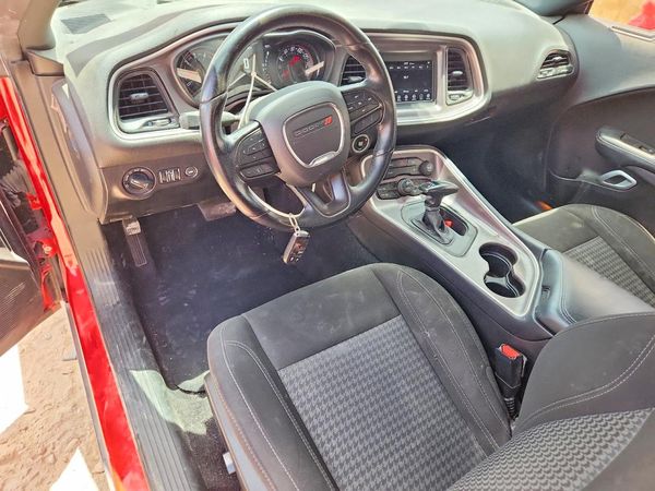 2021 DODGE CHALLENGER SXT