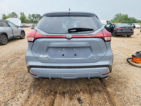 2024 NISSAN KICKS SV