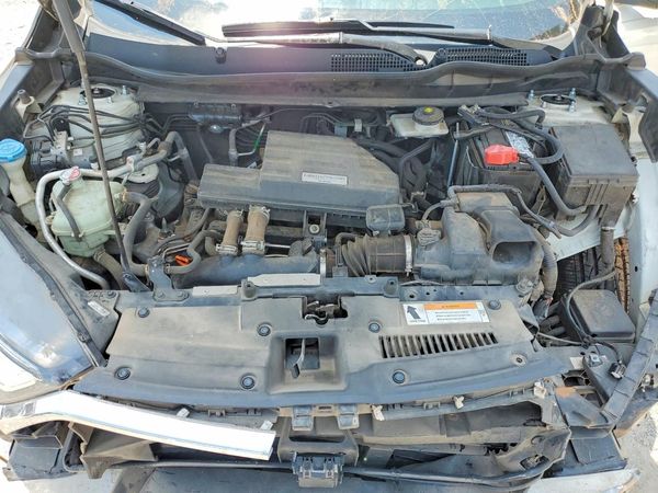 2018 HONDA CRV TOURING — Engine bay