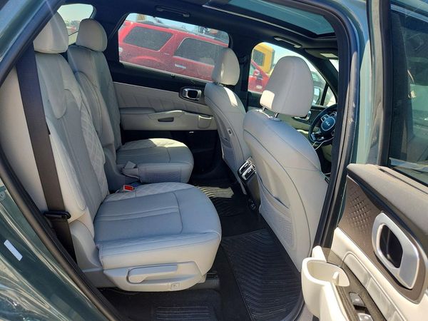 2025 KIA SORENTO