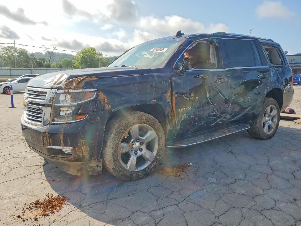 2017 CHEVROLET TAHOE Premier — Front 3/4