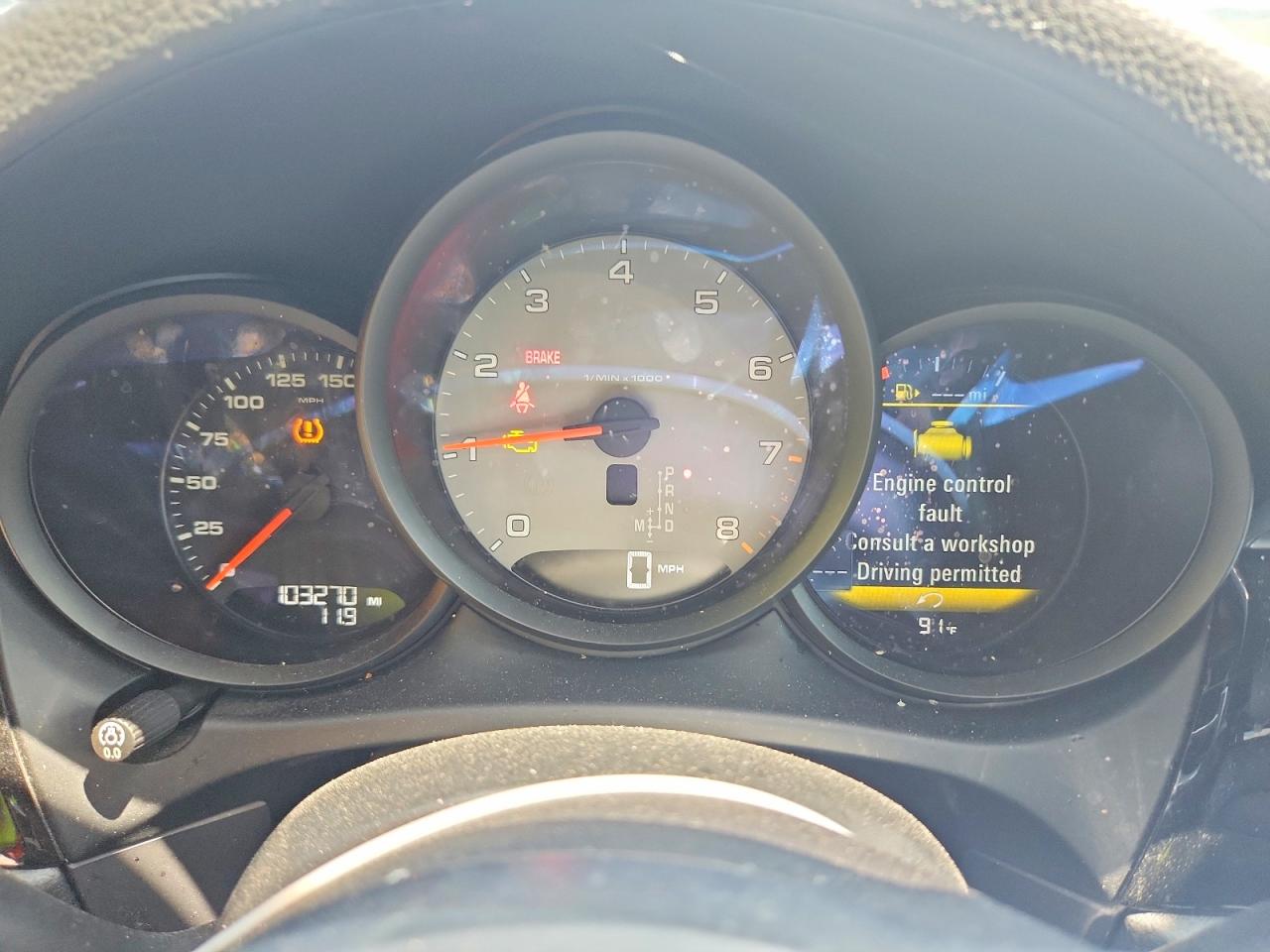2016 PORSCHE MACAN