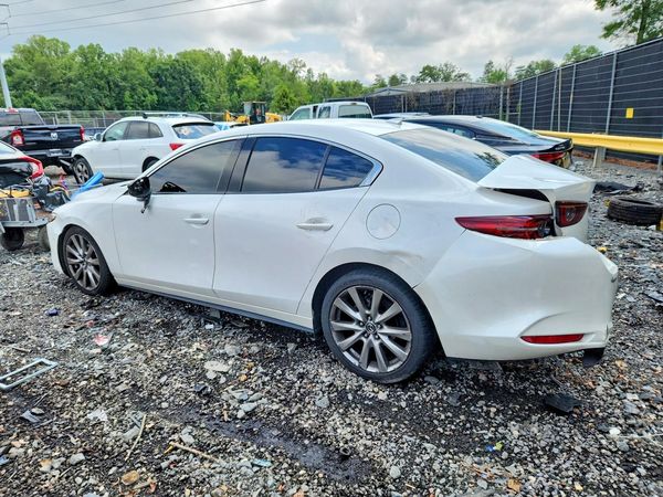 2020 MAZDA 3
