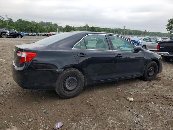2013 TOYOTA CAMRY
