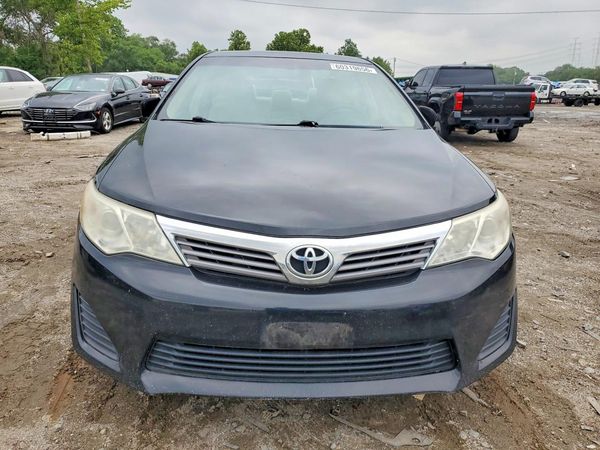 2013 TOYOTA CAMRY