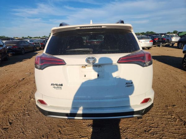 2016 TOYOTA RAV4 XLE (M Grade)