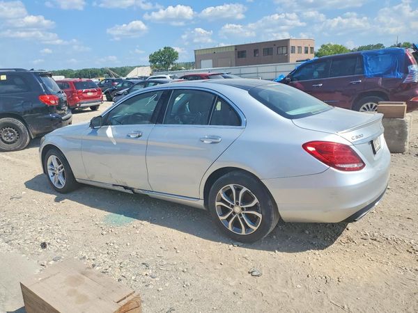 2016 MERCEDES-BENZ C C300