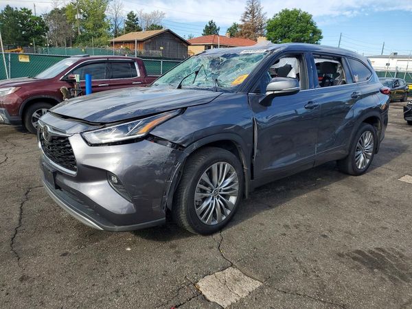 2021 TOYOTA HIGHLANDER