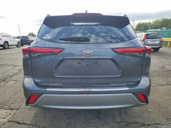 2021 TOYOTA HIGHLANDER Platinum