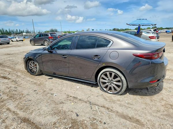 2021 MAZDA 3