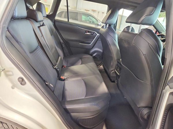 2022 TOYOTA RAV4 XSE