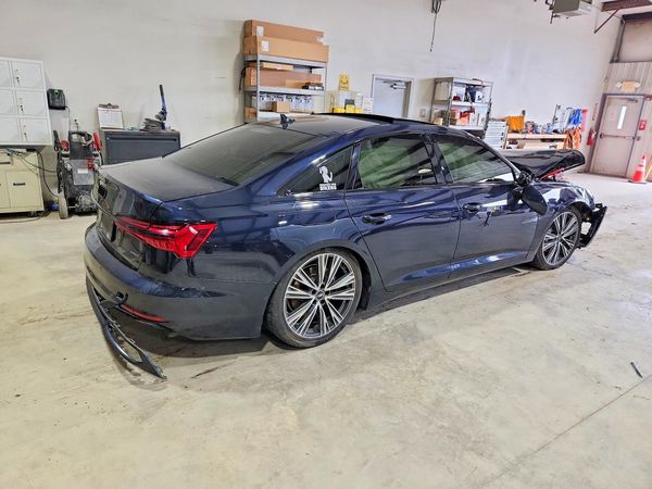 2021 AUDI A6