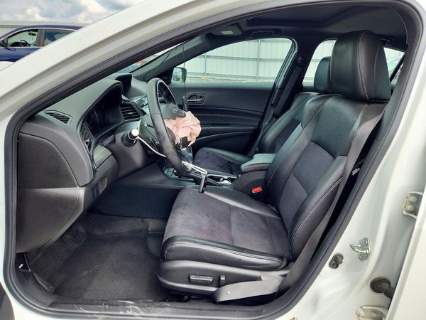 2017 ACURA ILX