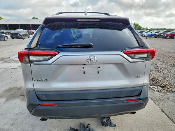 2019 TOYOTA RAV4