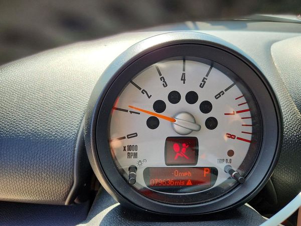 2013 MINI COOPER