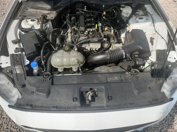 2022 FORD MUSTANG I4 Coupe