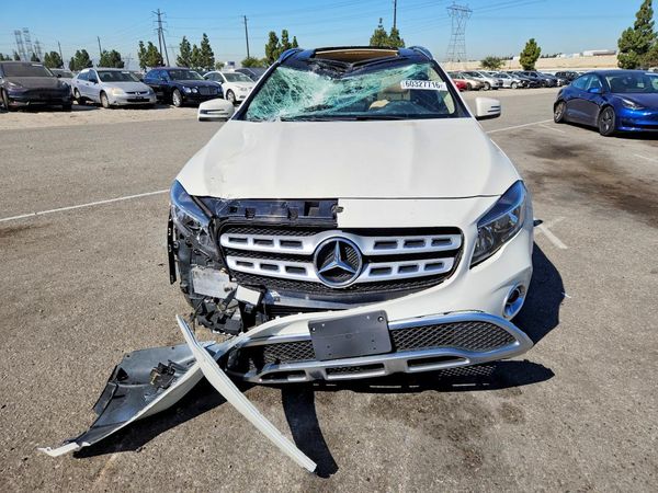 2018 MERCEDES-BENZ GLA GLA250