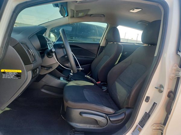 2017 KIA RIO LX