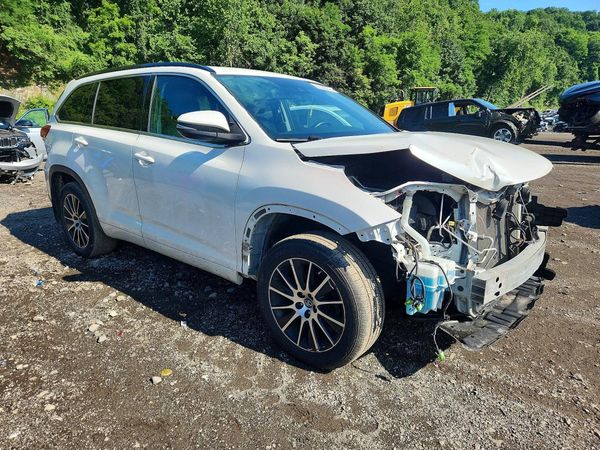 2018 TOYOTA HIGHLANDER SE/XLE