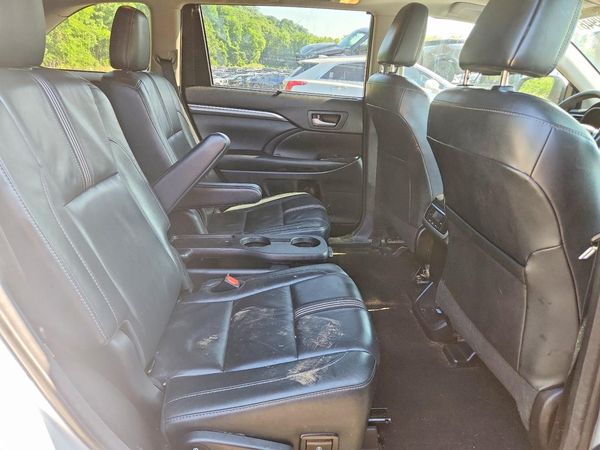 2018 TOYOTA HIGHLANDER SE/XLE
