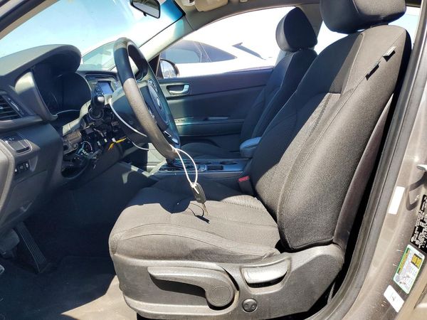 2016 KIA OPTIMA GL