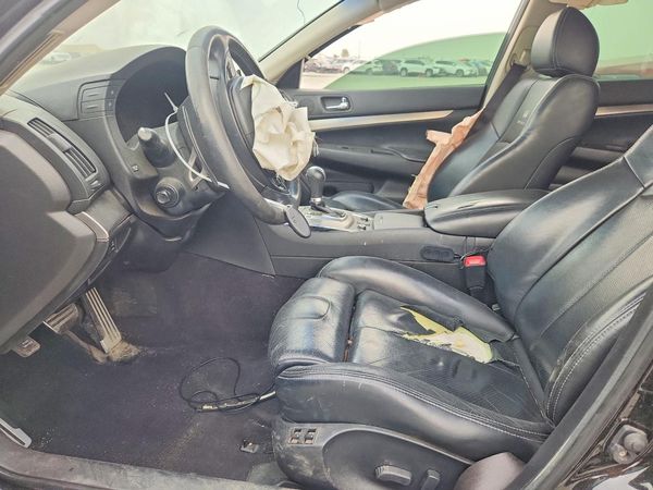 2012 INFINITI G37