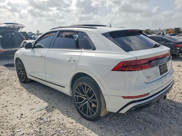 2022 AUDI Q8