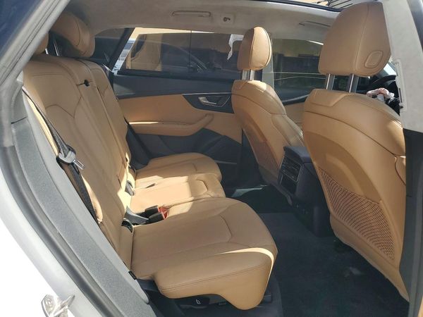 2022 AUDI Q8