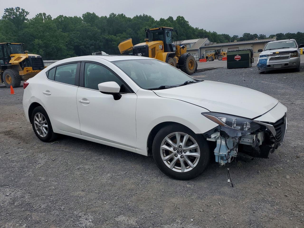 2016 MAZDA 3 SE