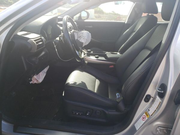 2016 LEXUS IS