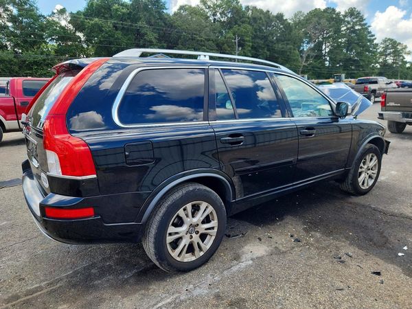 2013 VOLVO XC90