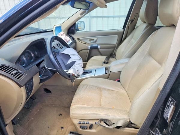 2013 VOLVO XC90