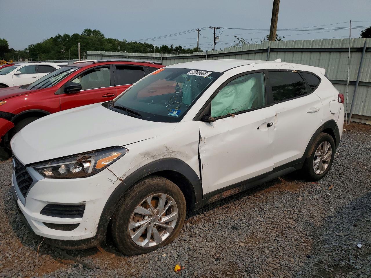 2020 HYUNDAI TUCSON SE