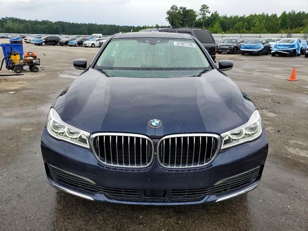 2019 BMW 750