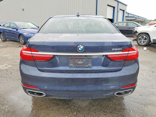 2019 BMW 750