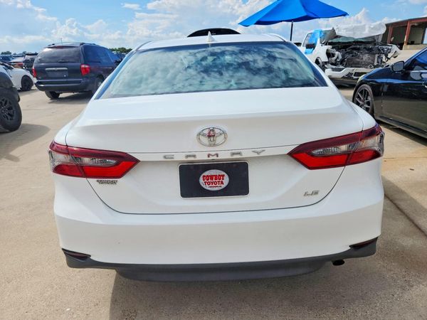 2021 TOYOTA CAMRY LE — DIRR