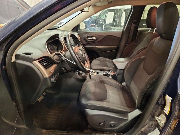 2016 JEEP CHEROKEE LATITUDE 4X4
