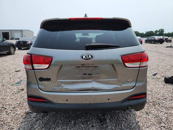 2016 KIA SORENTO L / LX