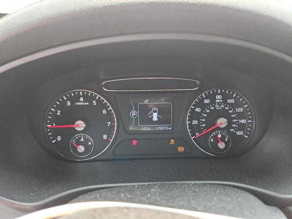 2016 KIA SORENTO L / LX