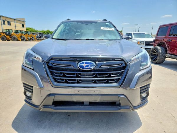 2024 SUBARU FORESTER