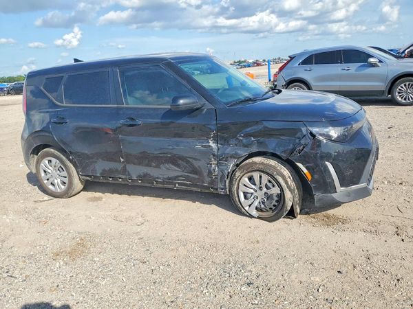 2024 KIA SOUL LX, S