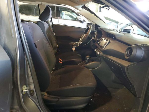 2022 NISSAN KICKS S